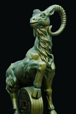 鑄就鐵魂精魄——東莞鑄銅廣場(chǎng)雕塑與健身器材優(yōu)選向?qū)? />
</span>
<span id=